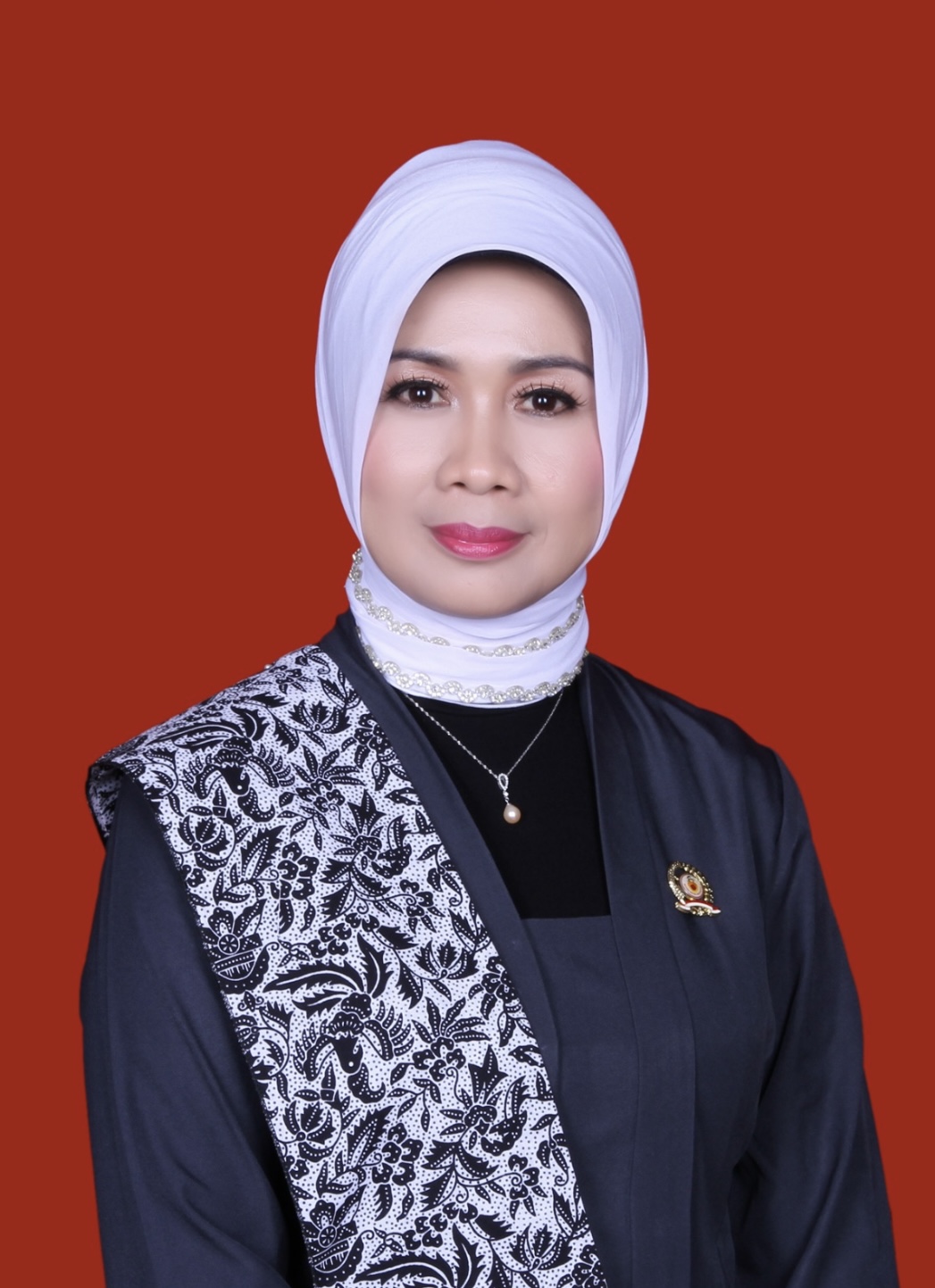 Bdn. Tinti Halipah .SST.,M.Kes